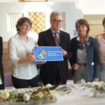 v.links: Catherine Mille, Vorsitzende „Amis de Swisttal“, Rosemarie Hallynck, Bürgermeisterin Quesnoy, Eckhard Maack, Bürgermeister Swisttal, Monika Wolf-Umhauer und Stéphanie Duhr, Partnerschaftsverein Swisttal-Quesnoy.